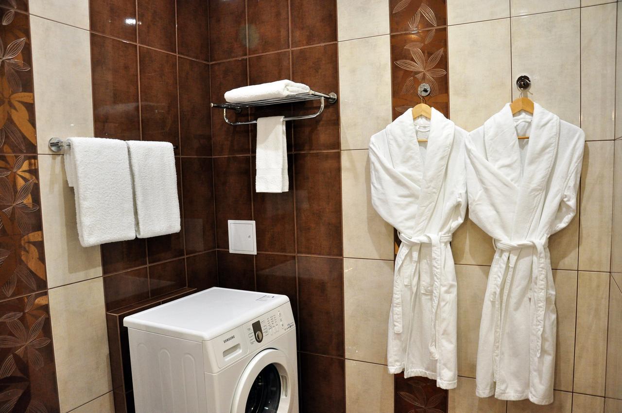 Comfort Apartments - Beautiful Suite By The Park Grodno Exterior photo