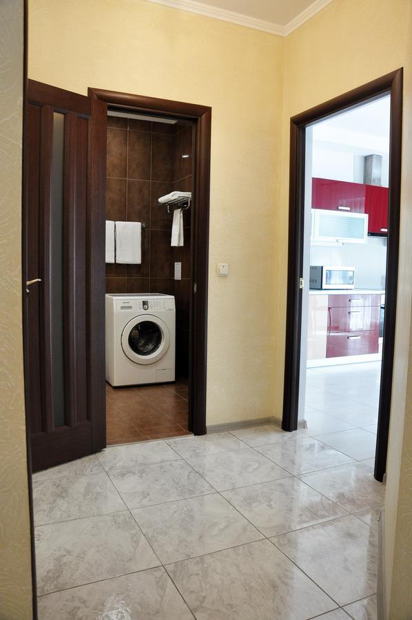 Comfort Apartments - Beautiful Suite By The Park Grodno Exterior photo