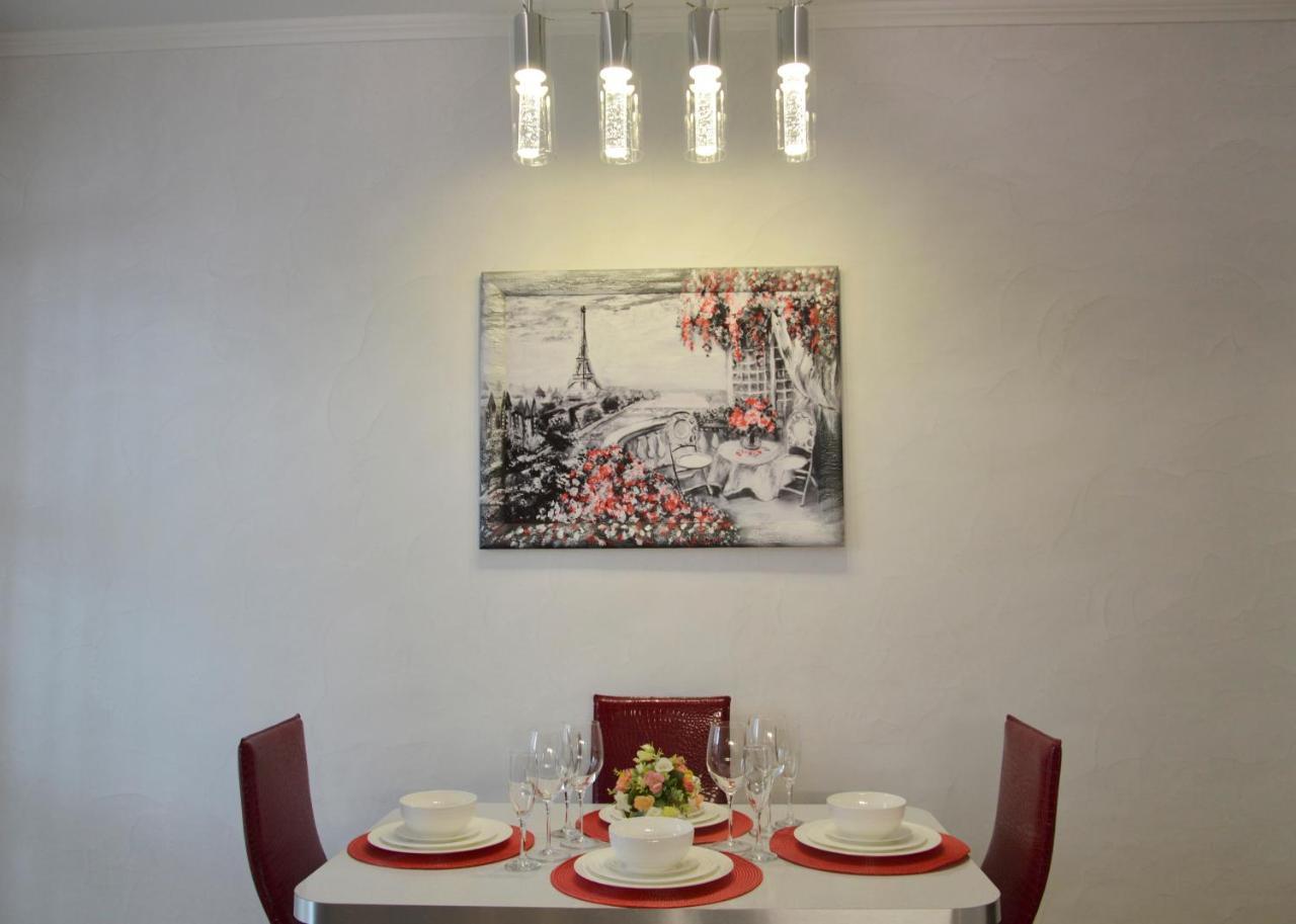 Comfort Apartments - Beautiful Suite By The Park Grodno Exterior photo