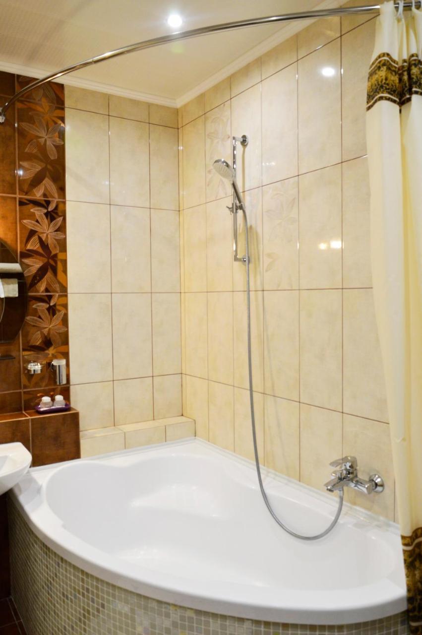 Comfort Apartments - Beautiful Suite By The Park Grodno Exterior photo