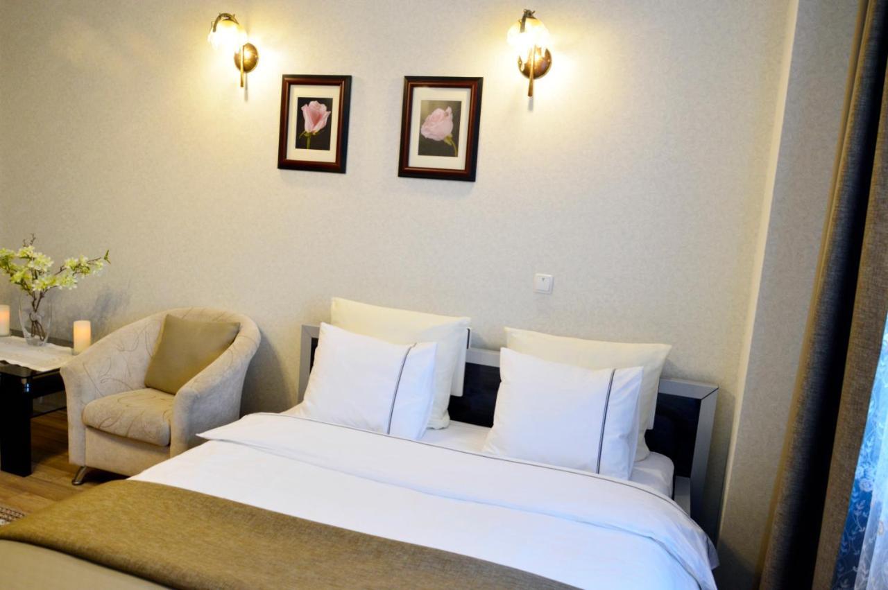 Comfort Apartments - Beautiful Suite By The Park Grodno Exterior photo